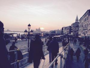 12200689_10153124622591820_405170270_n