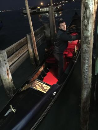 12200908_10153124193856820_1374915232_n