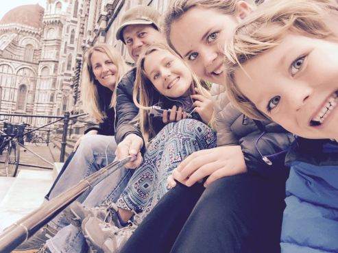 12278290_10153144826766820_393483236_n